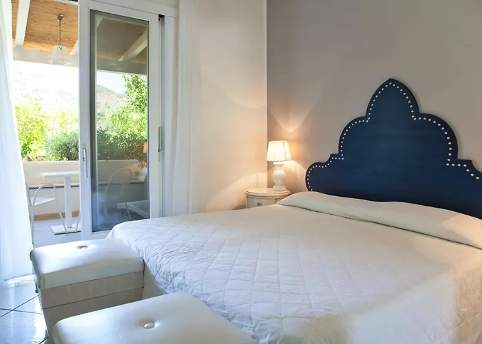 Hotel Mea - Aeolian Charme