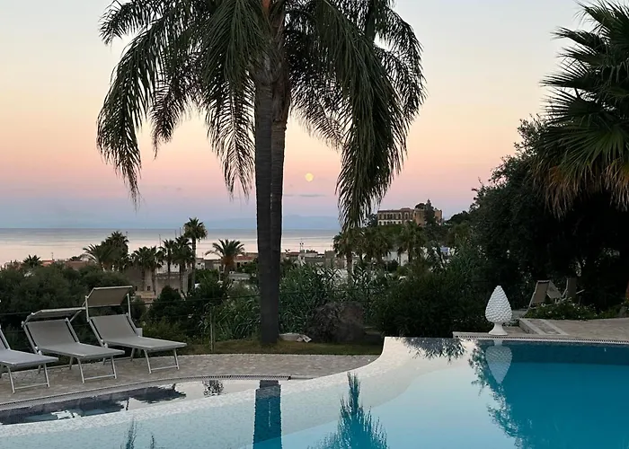 Hotel Mea - Aeolian Charme 4*